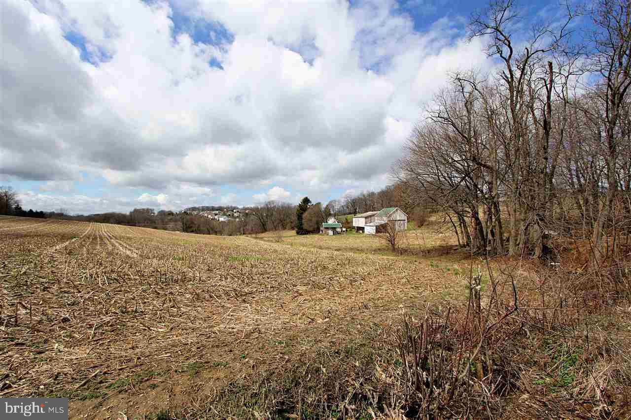 945 Grim Hollow Road Red Lion, PA 17356 - Photo 5 of 30 Gallery Image 5