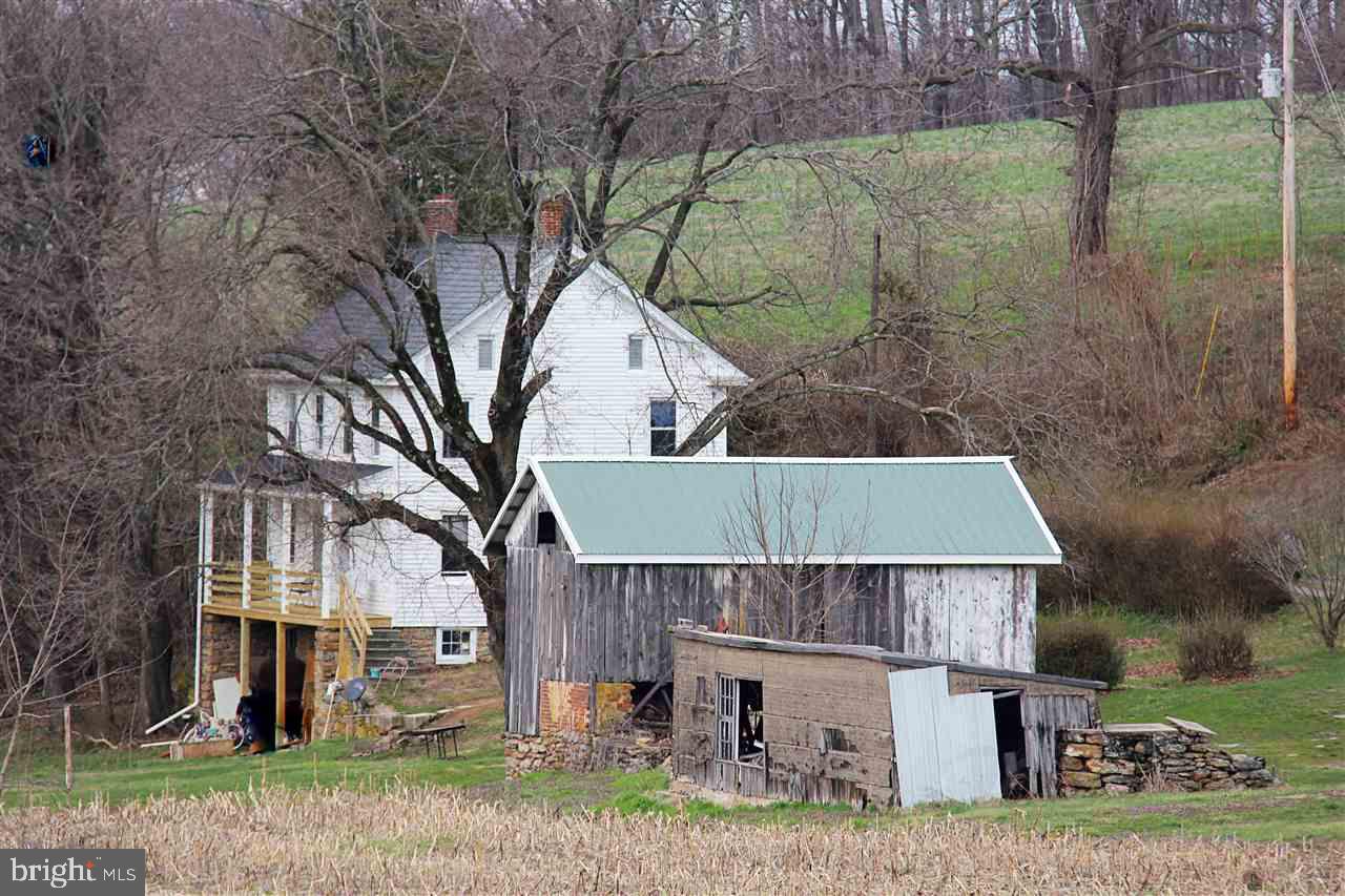 945 Grim Hollow Road Red Lion, PA 17356 - Photo 9 of 30 Gallery Image 9