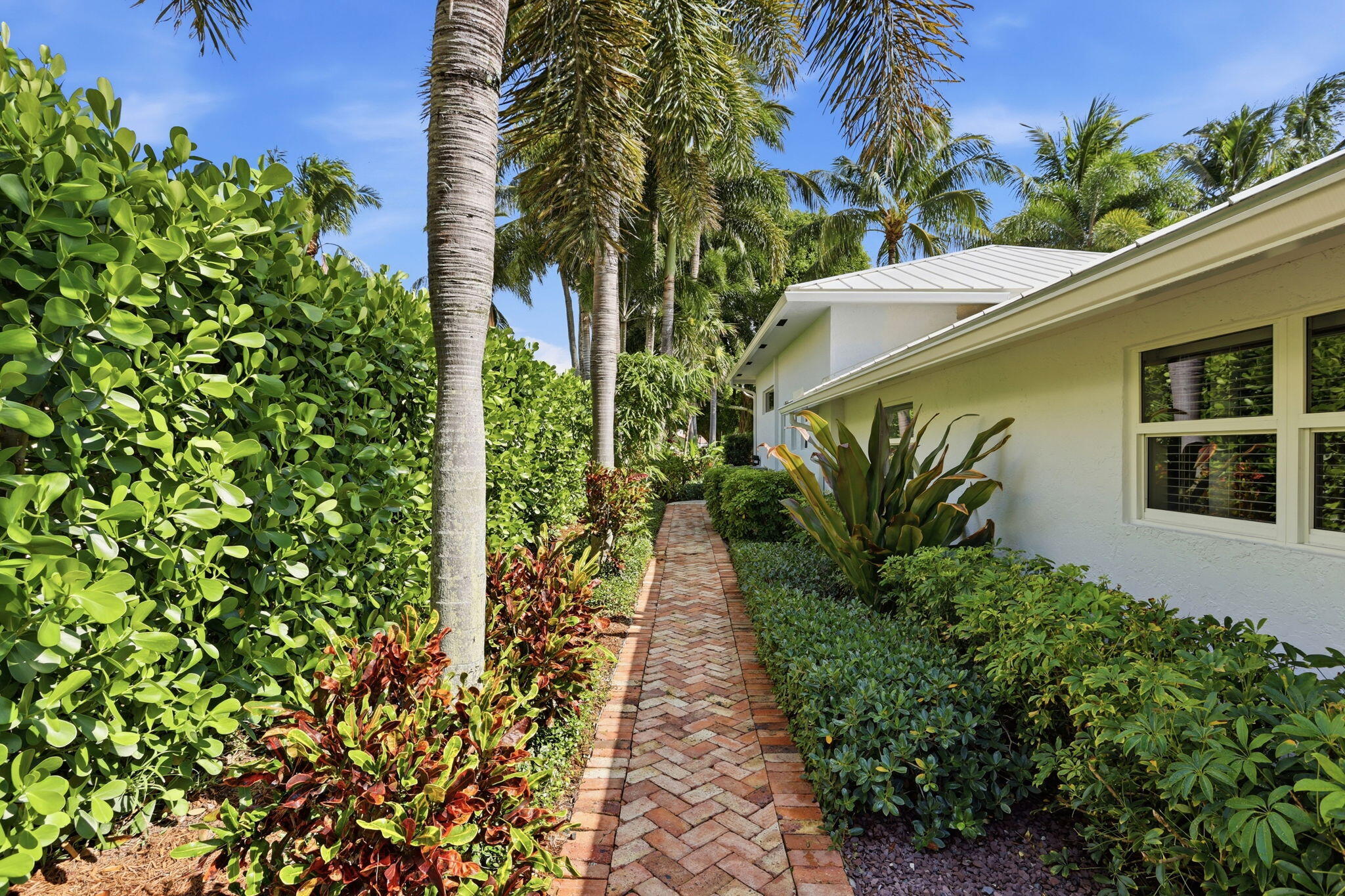 2151 Northwest 30th Road Boca Raton, FL 33431 - Photo 49 of 70 Side yard
