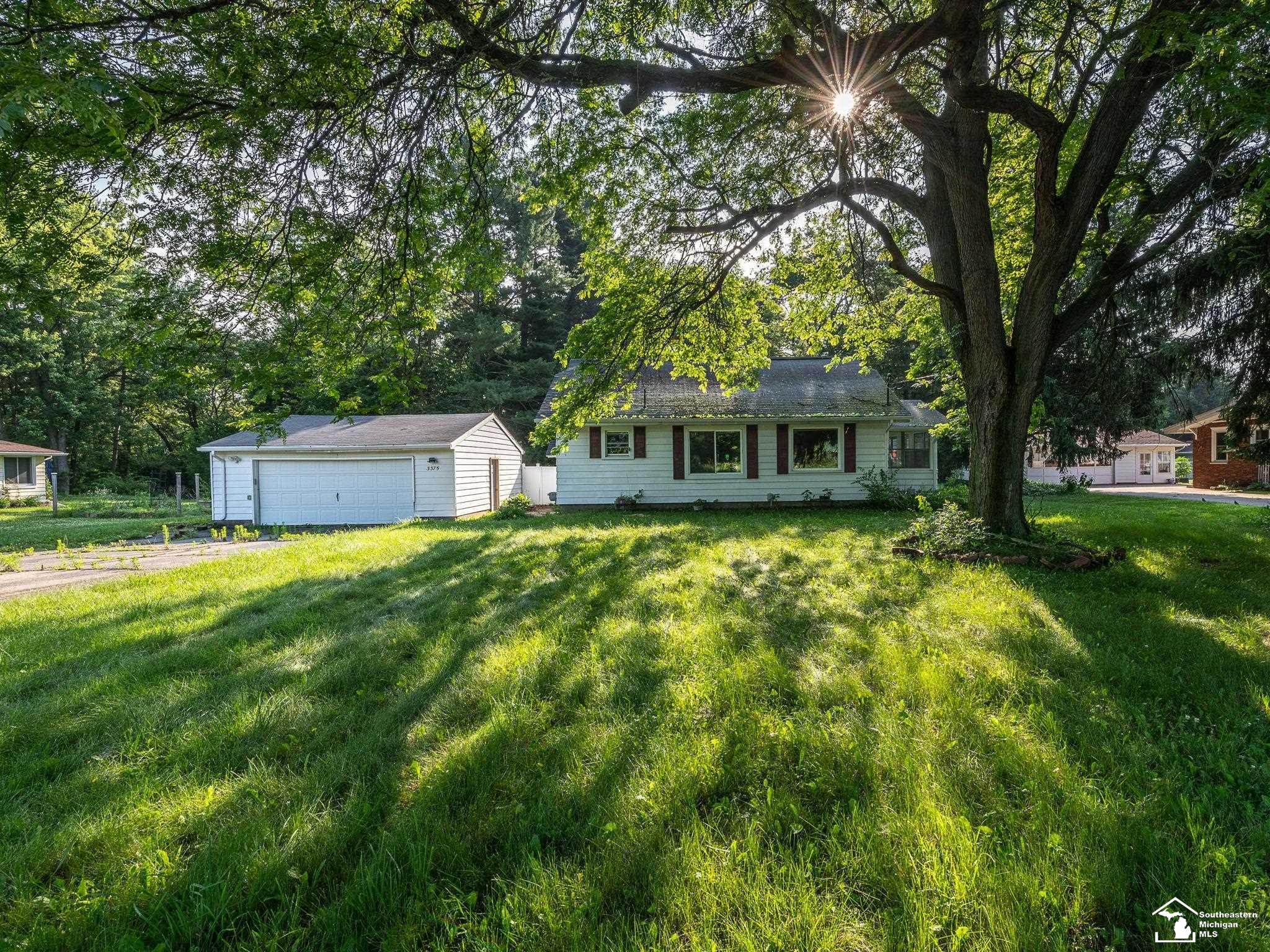 3375 Clinton Way Jackson, MI 49201 - Photo 32 of 37 50179983-795c7a57-2cf8-41dc-9419-fe4c112ea2c1.JPG