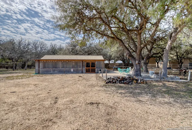 $499,000 | 302 Lantana, Concan, TX 78838