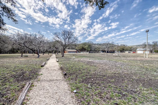 $499,000 | 302 Lantana, Concan, TX 78838