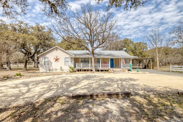 $499,000 | 302 Lantana, Concan, TX 78838