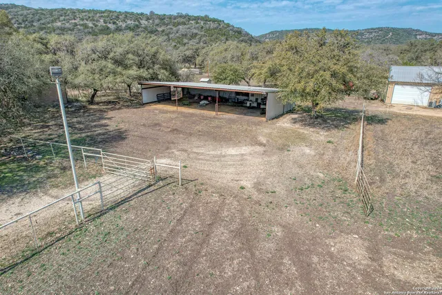 $499,000 | 302 Lantana, Concan, TX 78838