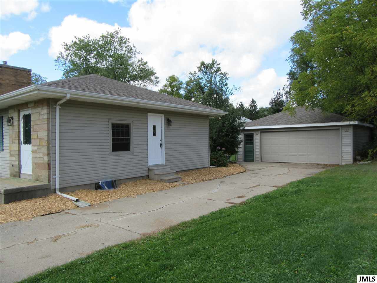 1538 Jericho Road Jackson, MI 49203 - Photo 2 of 15 Photo 2
