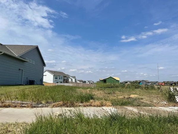 $31,000 | 2513 North Bluestone Street, Andover, KS 67002