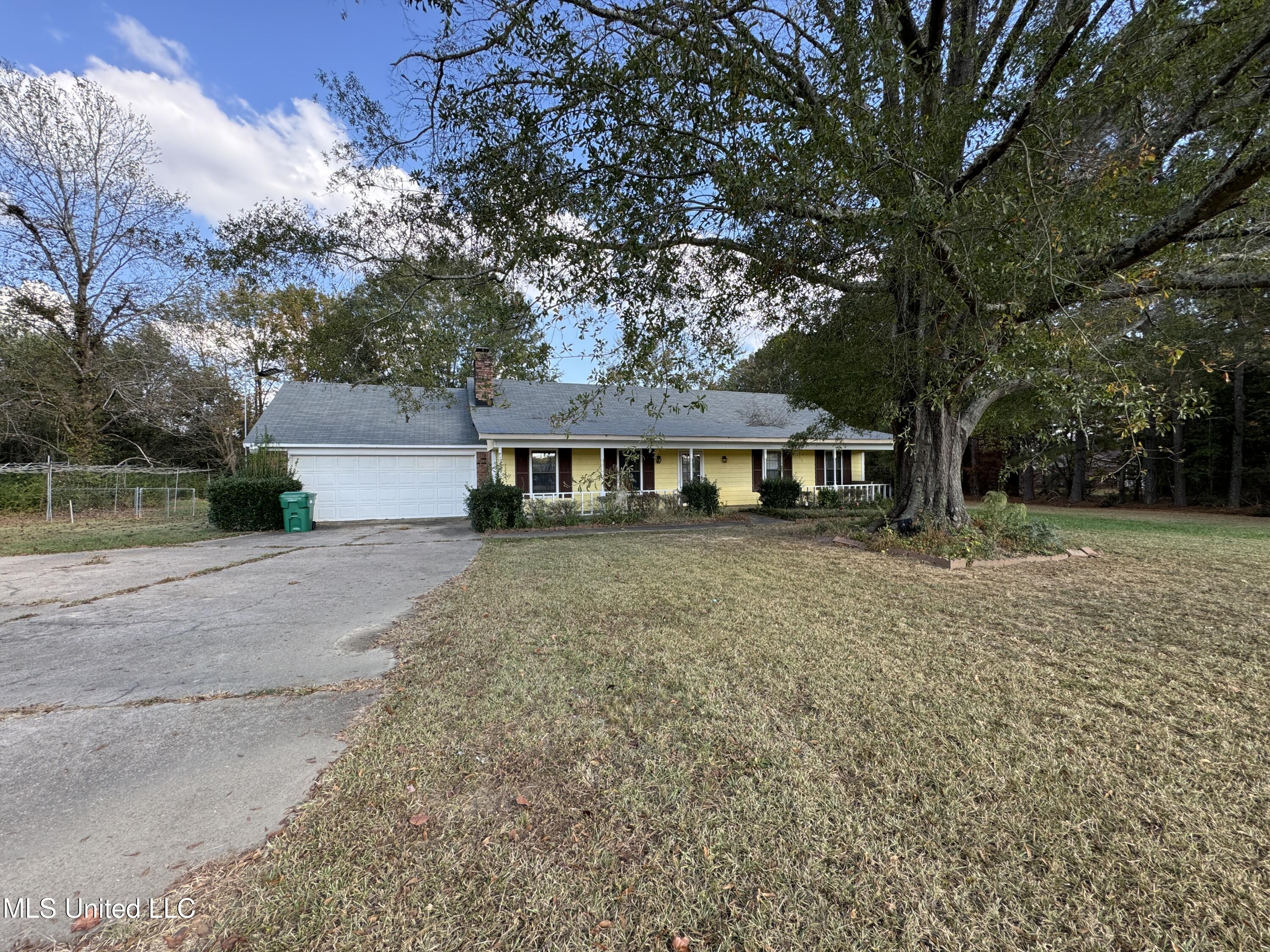 6752 Siwell Road Byram, MS 39272 - Photo 2 of 31 Photo Oct 29 2024, 3 28 07 PM