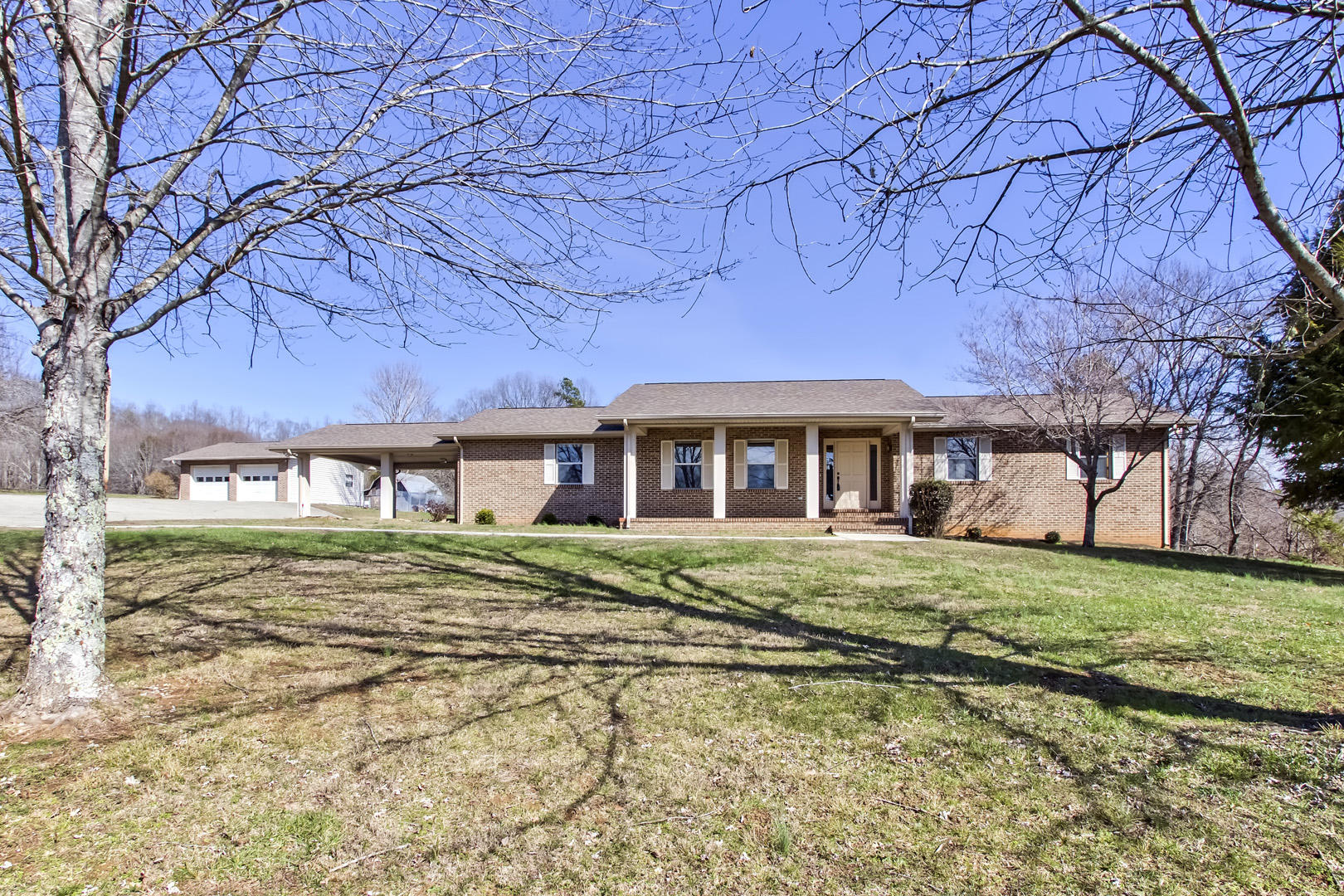 175 Suddath Road Harriman, TN 37748 - Photo 1 of 39 01_SuddathRoad_175_Front