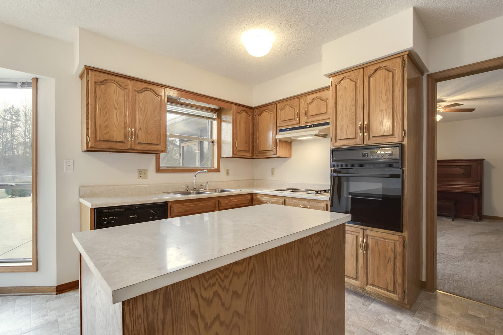 175 Suddath Road Harriman, TN 37748 - Photo 13 of 39 13_SuddathRoad_175_Kitchen01