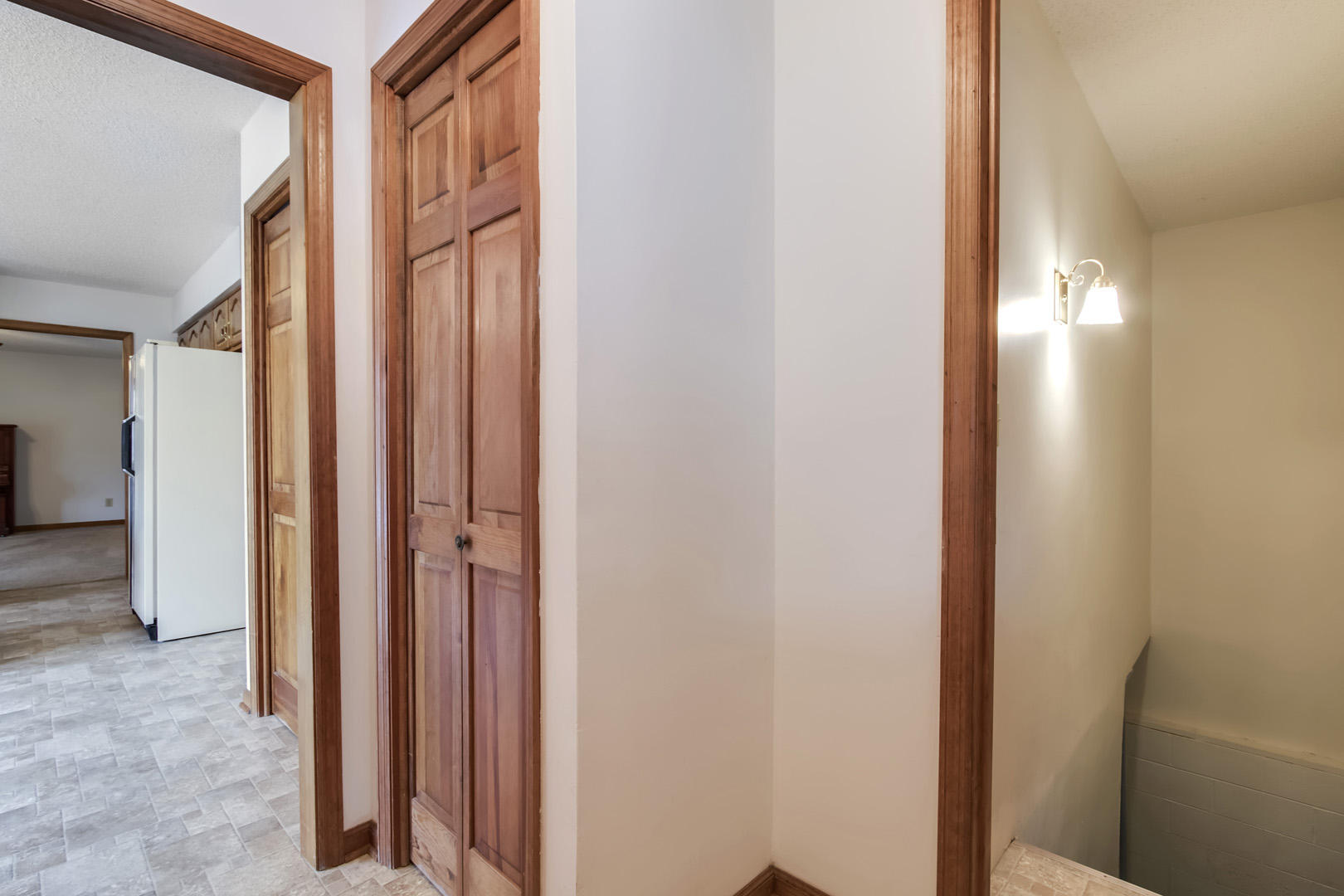 175 Suddath Road Harriman, TN 37748 - Photo 30 of 39 30_SuddathRoad_175_Mudroom-StairsDown