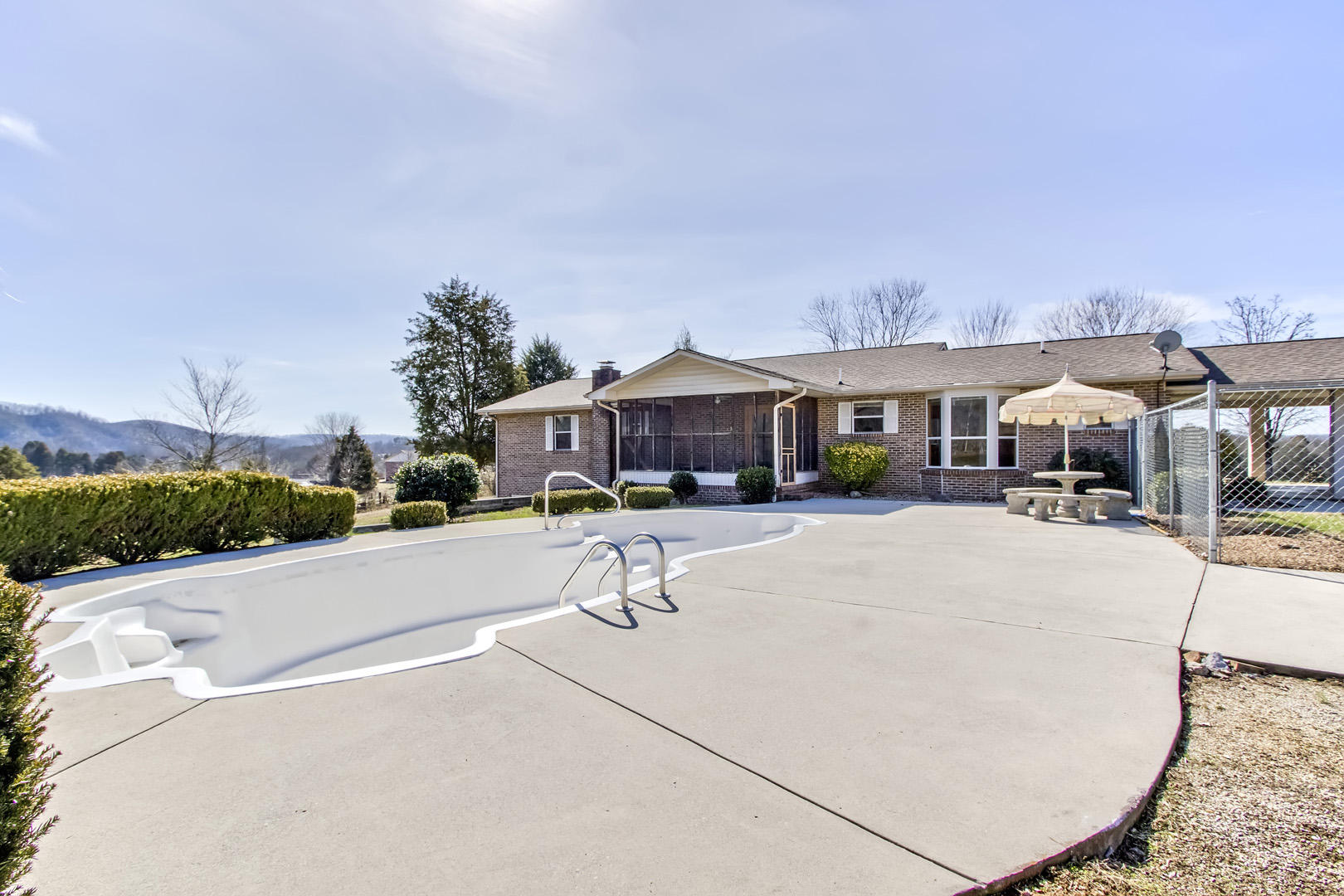 175 Suddath Road Harriman, TN 37748 - Photo 33 of 39 33_SuddathRoad_175_Back-Pool01