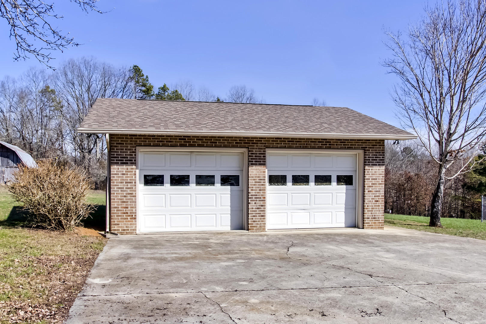 175 Suddath Road Harriman, TN 37748 - Photo 35 of 39 35_SuddathRoad_175_FreestandingGarage