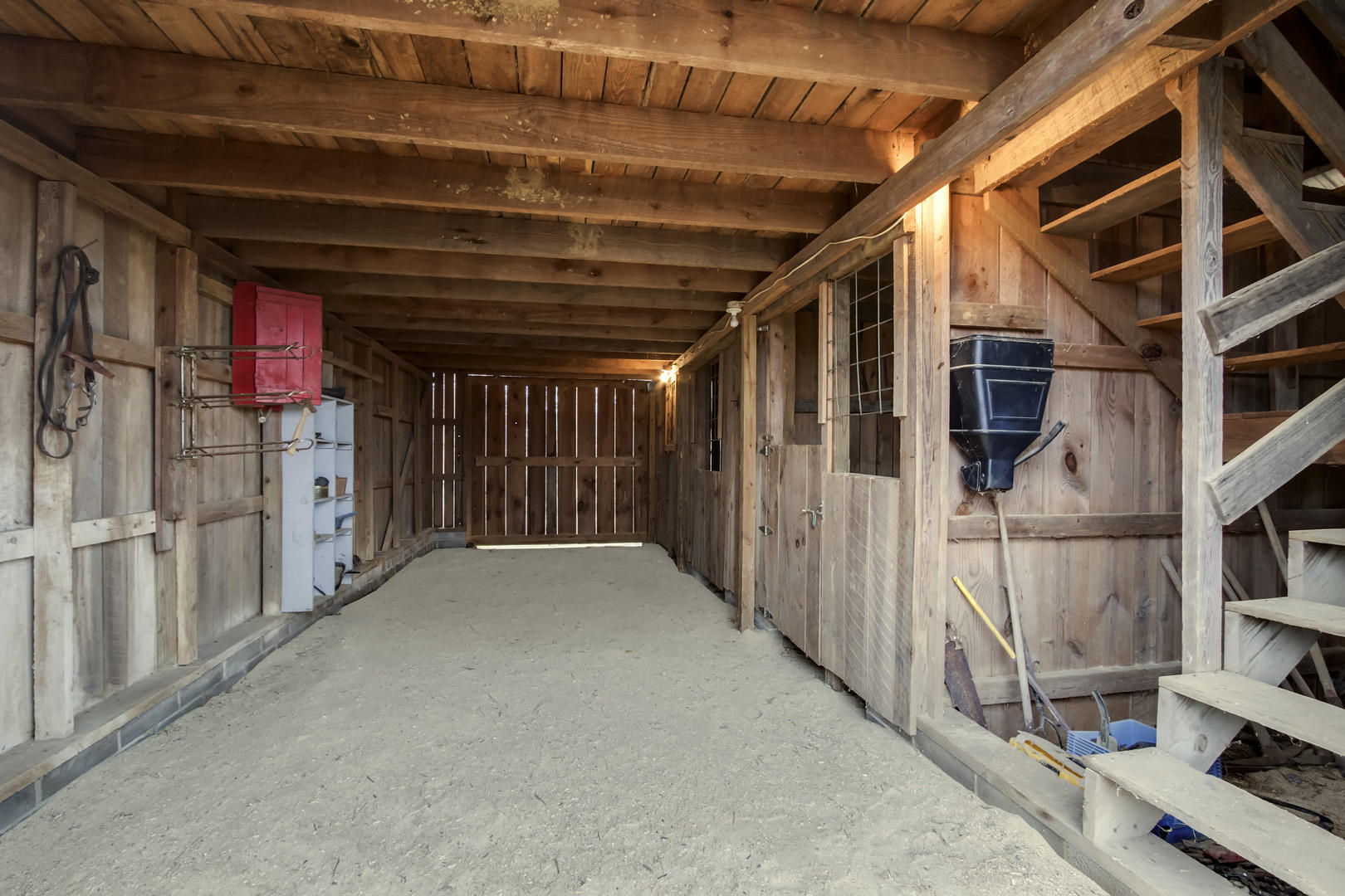175 Suddath Road Harriman, TN 37748 - Photo 37 of 39 37_SuddathRoad_175_HorseBarnStalls