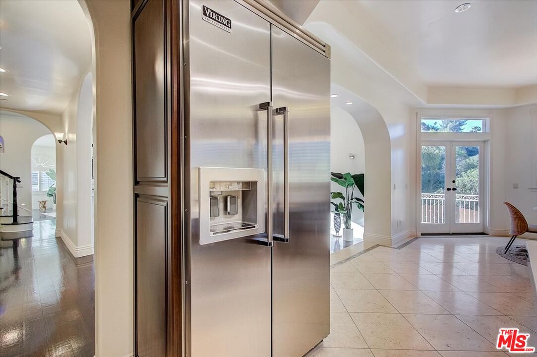 3760 Longview Valley Road Sherman Oaks, CA 91423 - Photo 21 of 53 Gallery Image 21
