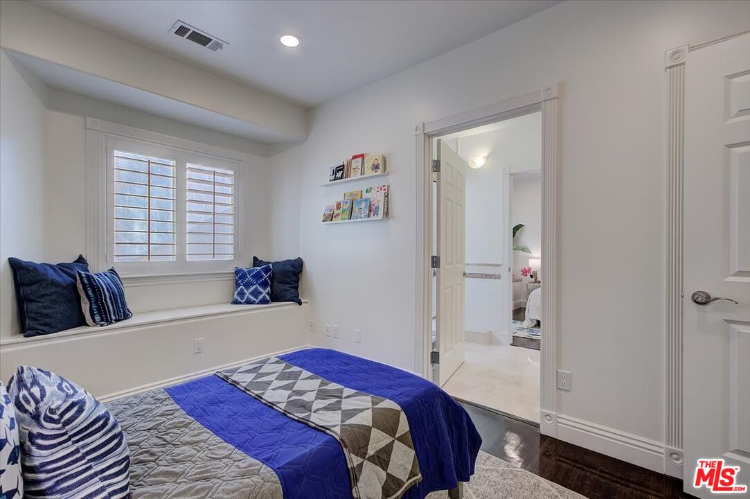 3760 Longview Valley Road Sherman Oaks, CA 91423 - Photo 29 of 53 Gallery Image 29