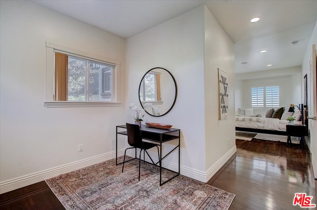 3760 Longview Valley Road Sherman Oaks, CA 91423 - Photo 39 of 53 Gallery Image 39