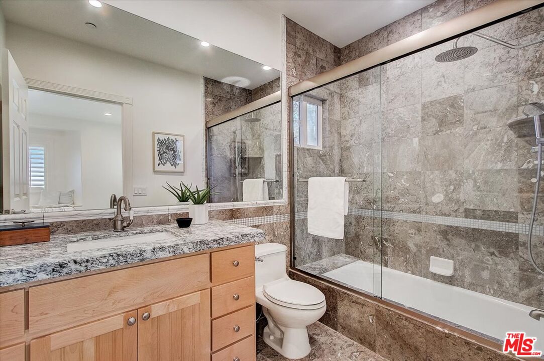 3760 Longview Valley Road Sherman Oaks, CA 91423 - Photo 41 of 53 Gallery Image 41