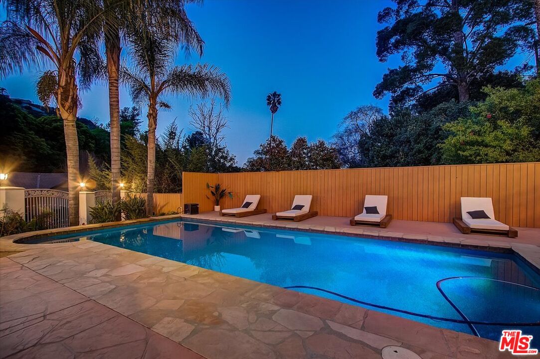 3760 Longview Valley Road Sherman Oaks, CA 91423 - Photo 51 of 53 Gallery Image 51
