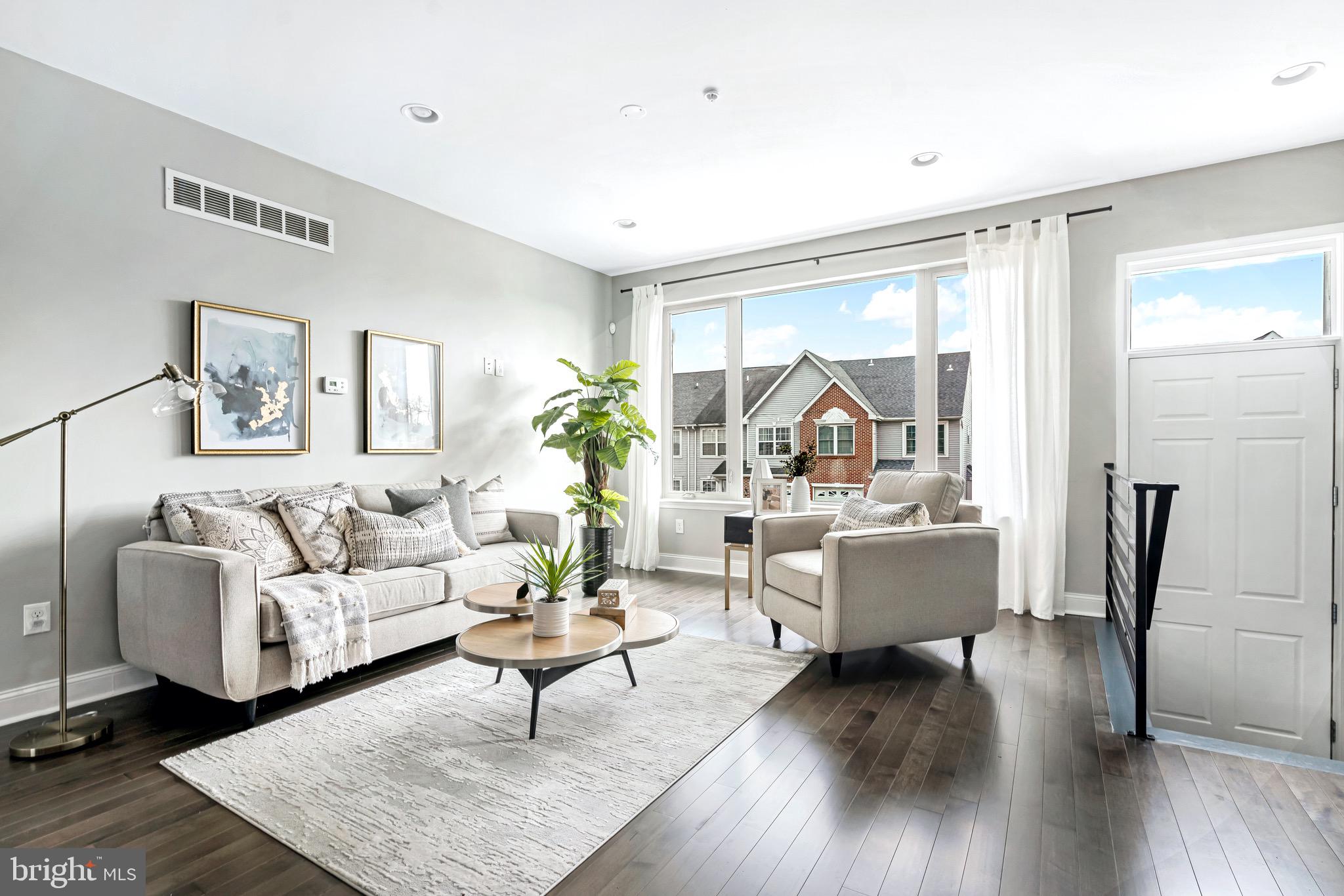 267 Ripka Street Philadelphia, PA 19127 - Photo 1 of 30 Gallery Image 1