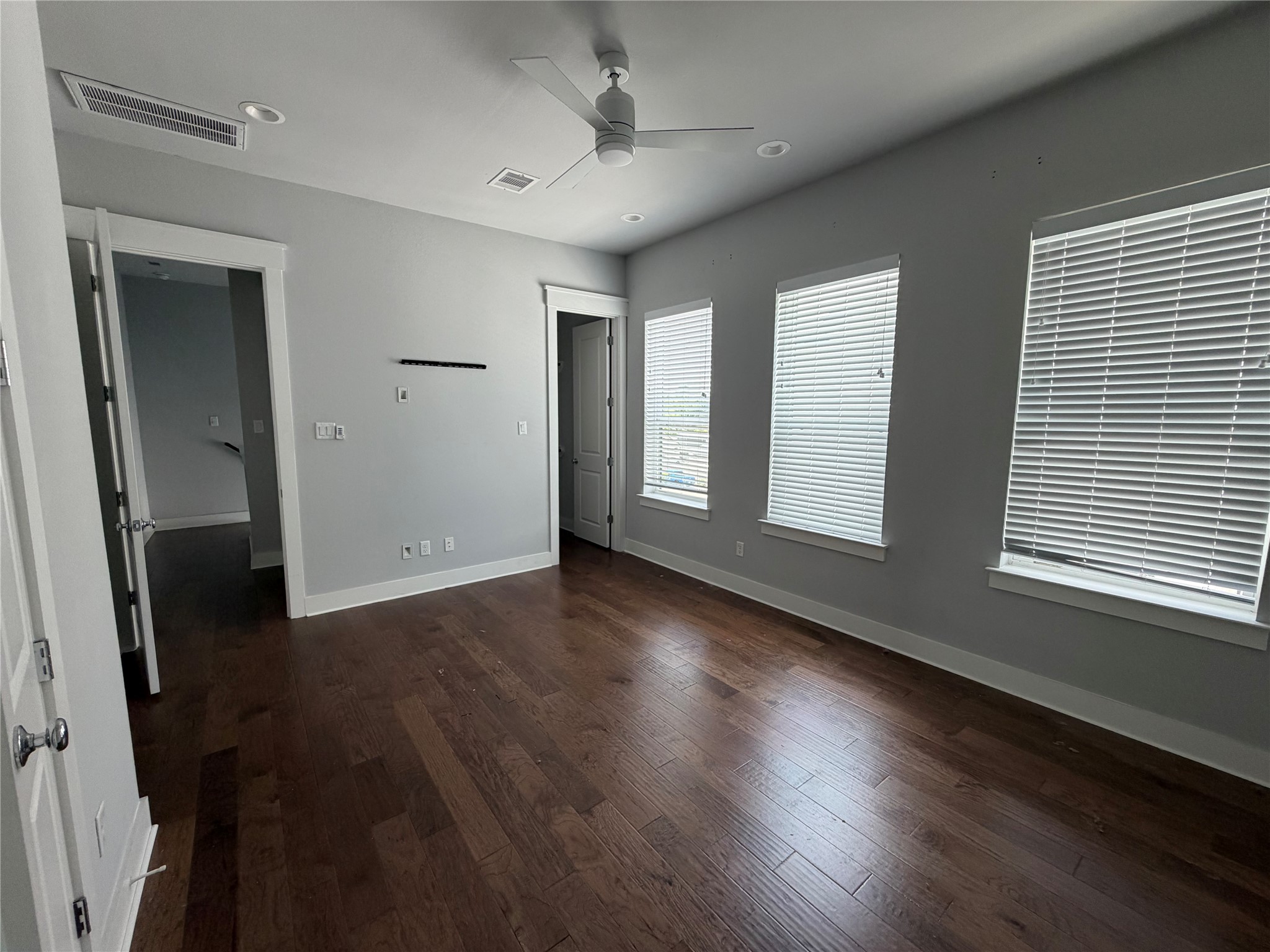 902 Martin Street, Unit A Houston, TX 77018 - Photo 18 of 21 a view of livingroom with hardwood floor and window