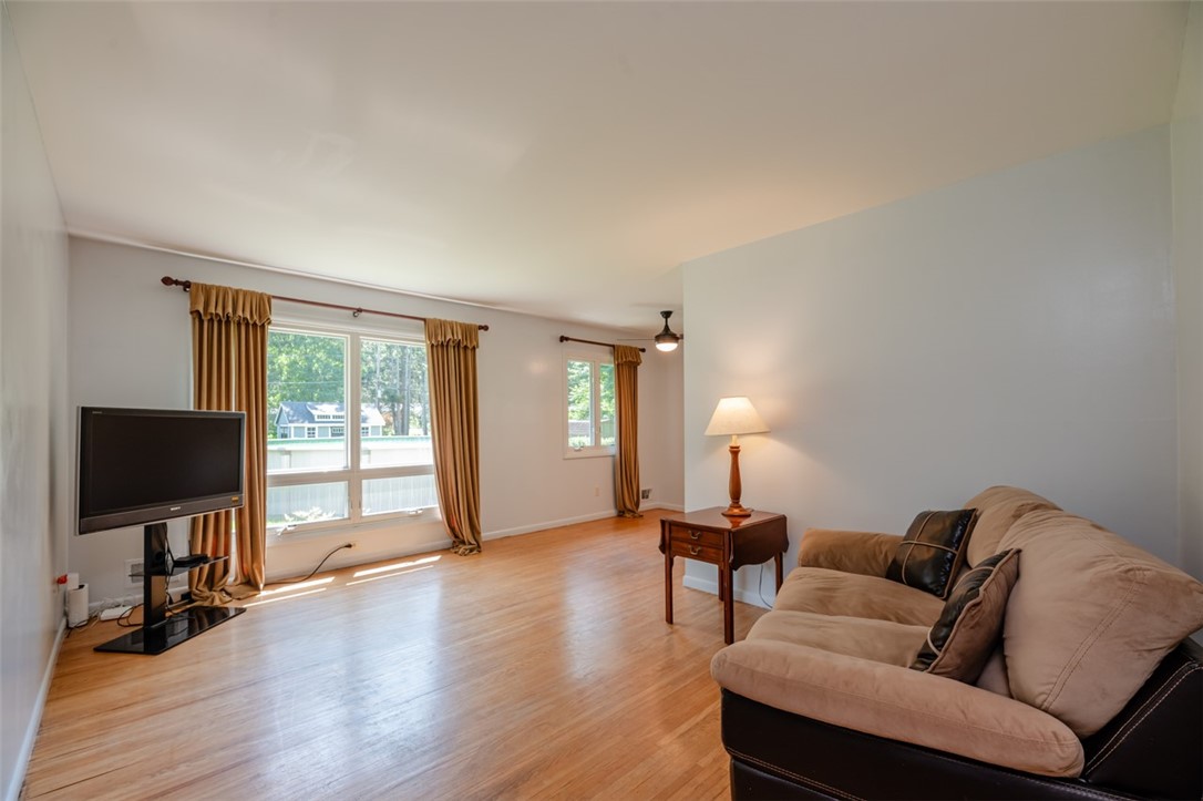 84 Harvest Road Perinton, NY 14450 - Photo 17 of 42