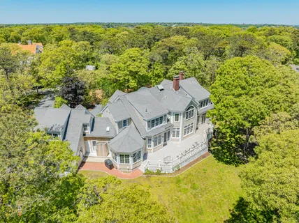$4,900,000 | 169 Tisquantum Road, Chatham, MA 02633
