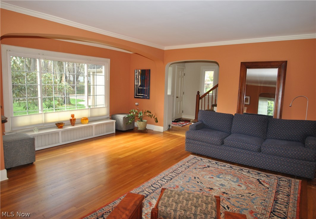 2881 Bellaire Road Silver Lake, OH 44224 - Photo 3 of 29
Lots of natural light filters through the huge picture window.