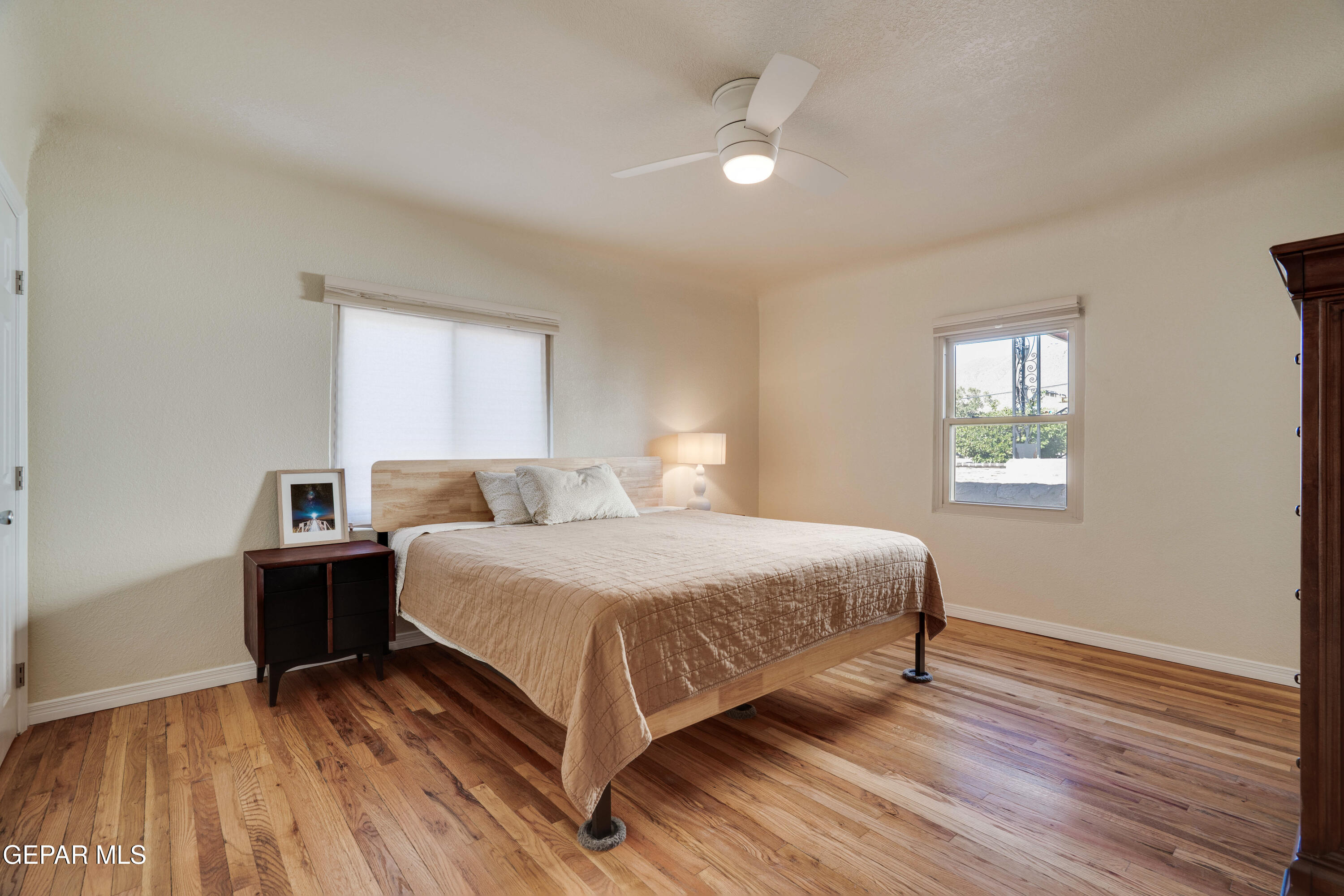 3324 North Stanton Street El Paso, TX 79902 - Photo 11 of 39 3324 N Stanton-14