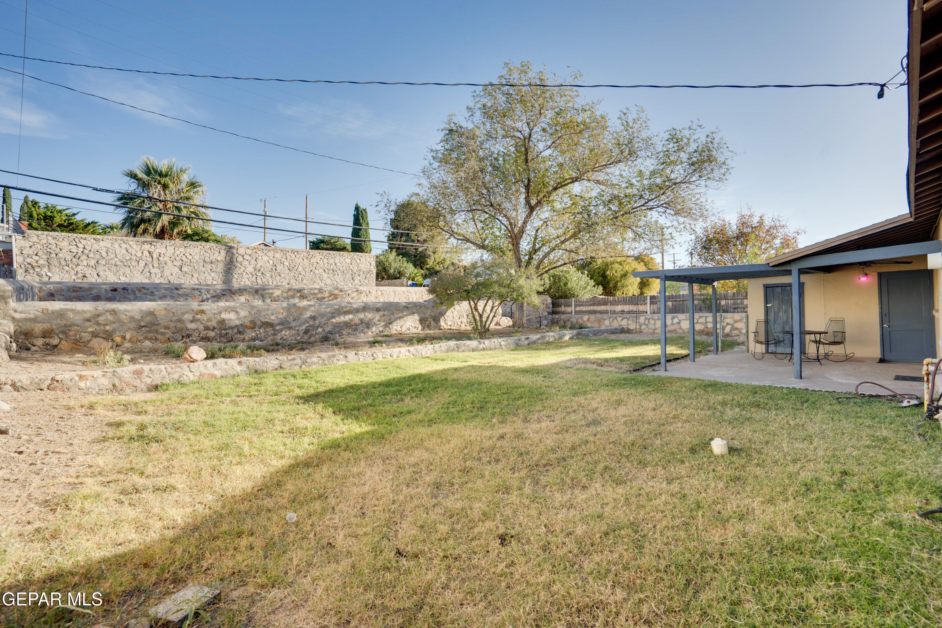 3324 North Stanton Street El Paso, TX 79902 - Photo 31 of 39 3324 N Stanton-25