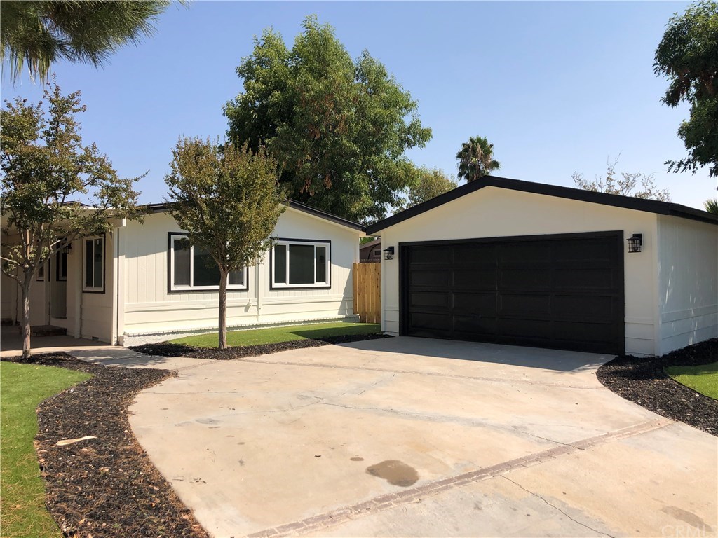 24754 Cornstalk Road Wildomar, CA 92595 - Photo 1 of 33