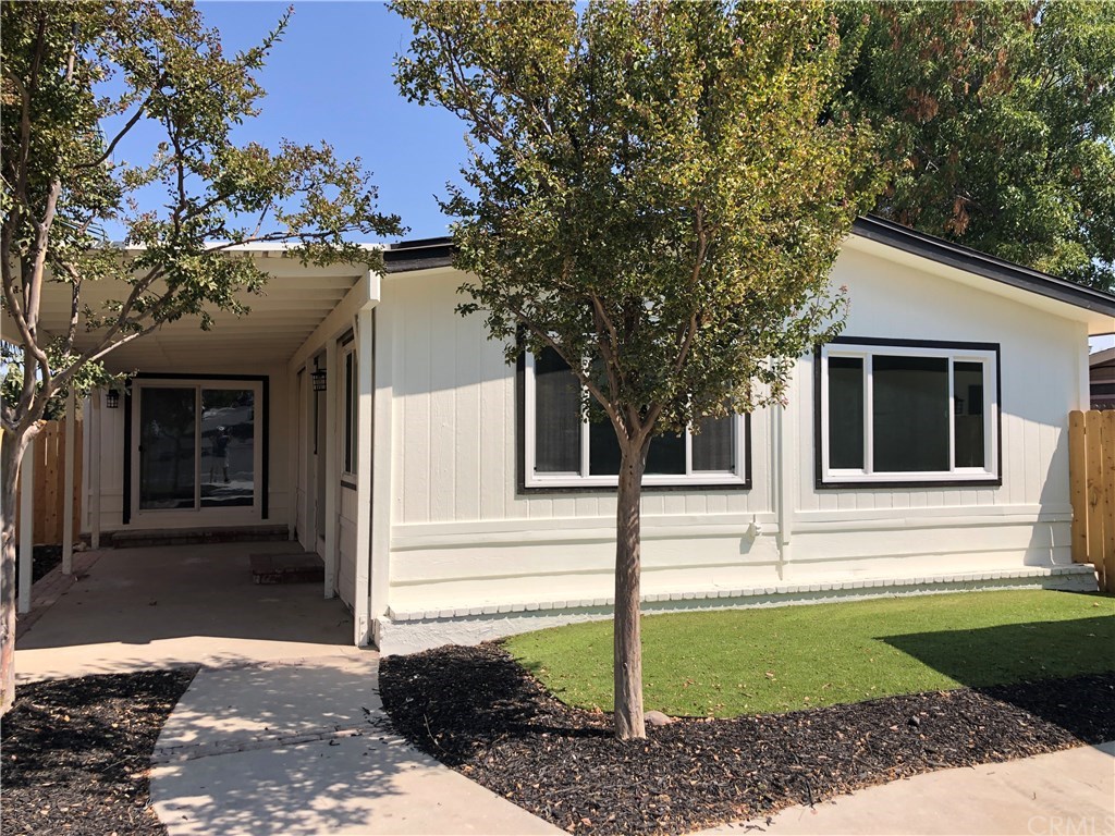 24754 Cornstalk Road Wildomar, CA 92595 - Photo 2 of 33