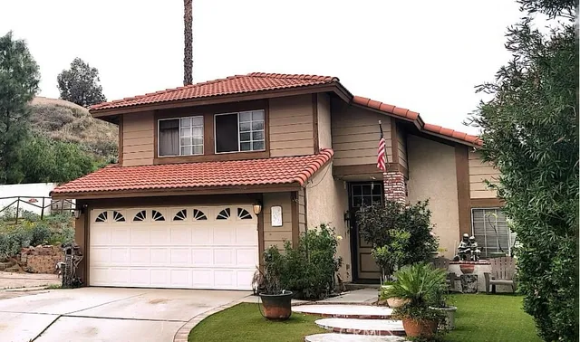 $725,000 | 28041 Concord Avenue, Castaic, CA 91384