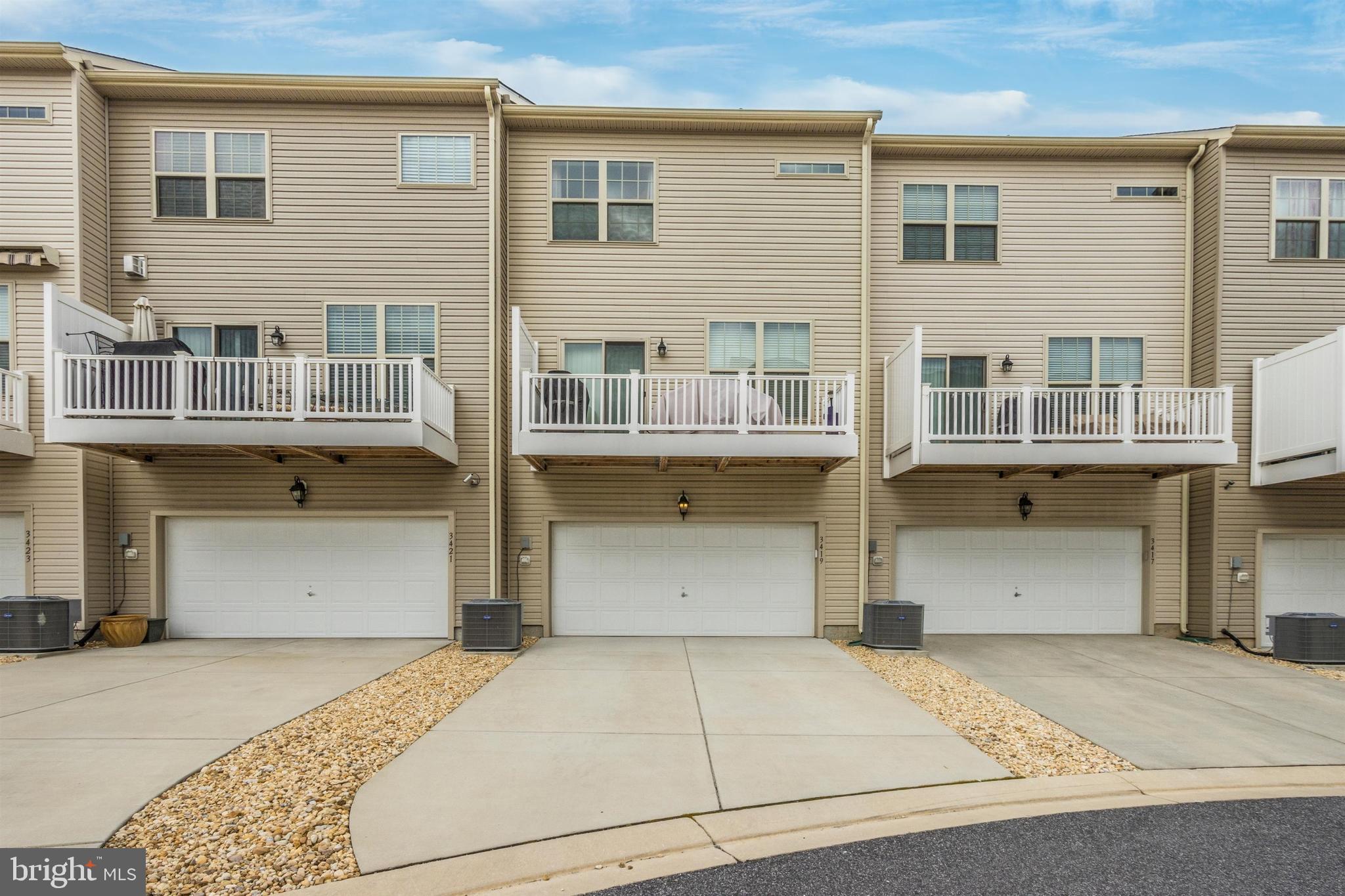 3419 Pintail Road Baltimore, MD 21222 - Photo 19 of 22 Integral garage