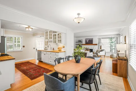 $549,000 | 6221 North Lake Drive, Whitefish Bay, WI 53217