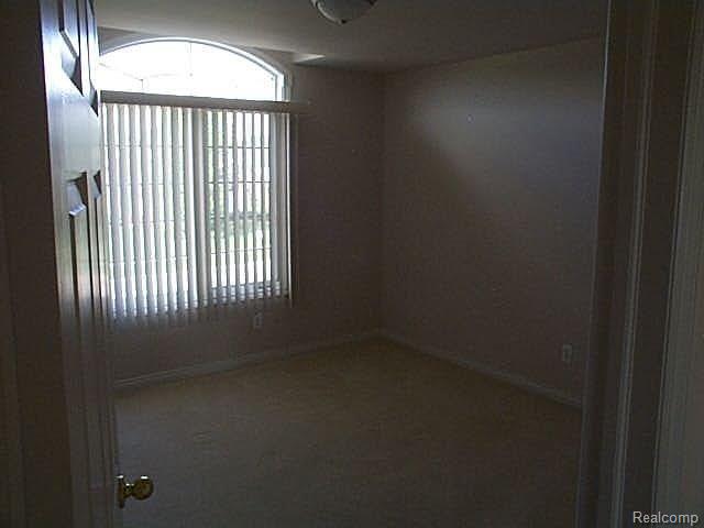 6622 Chatham Circle Rochester, MI 48306 - Photo 11 of 14 DCP03809