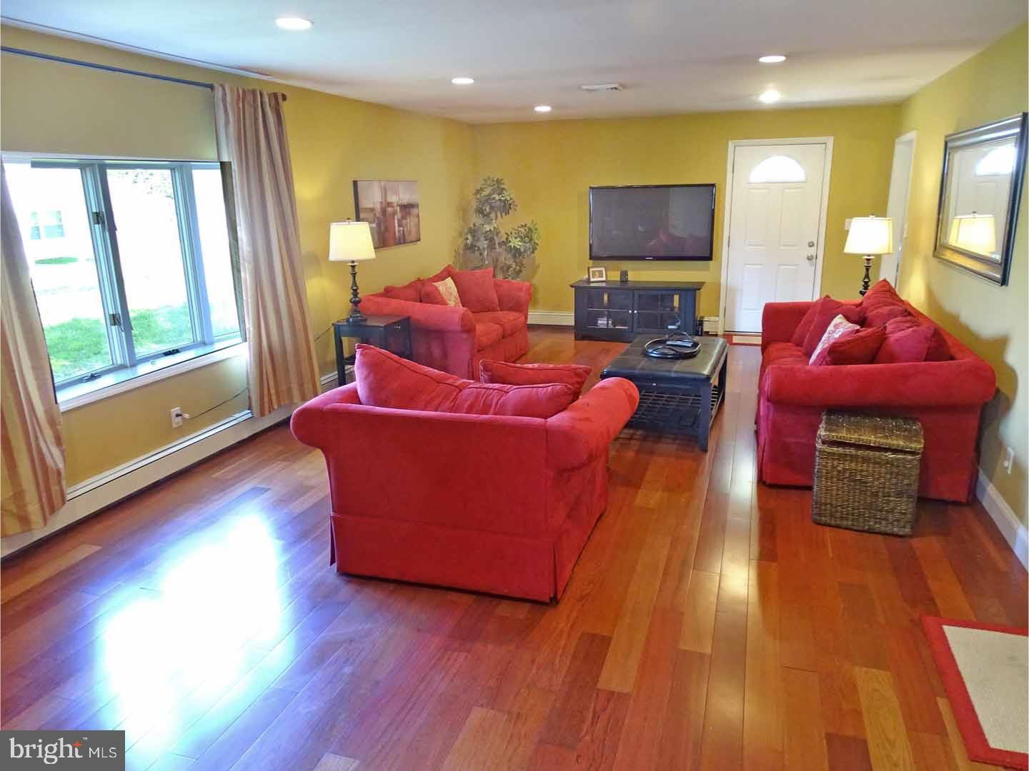 36 Rose Apple Road Levittown, PA 19056 - Photo 13 of 24 Family Room