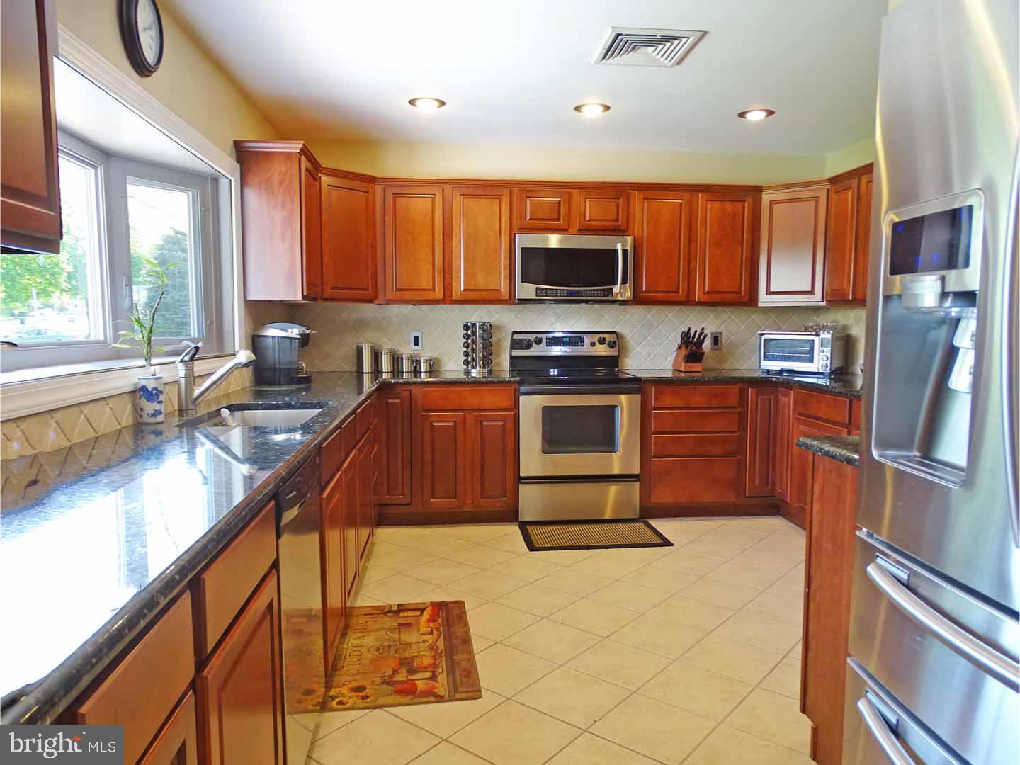 36 Rose Apple Road Levittown, PA 19056 - Photo 4 of 24 Kitchen