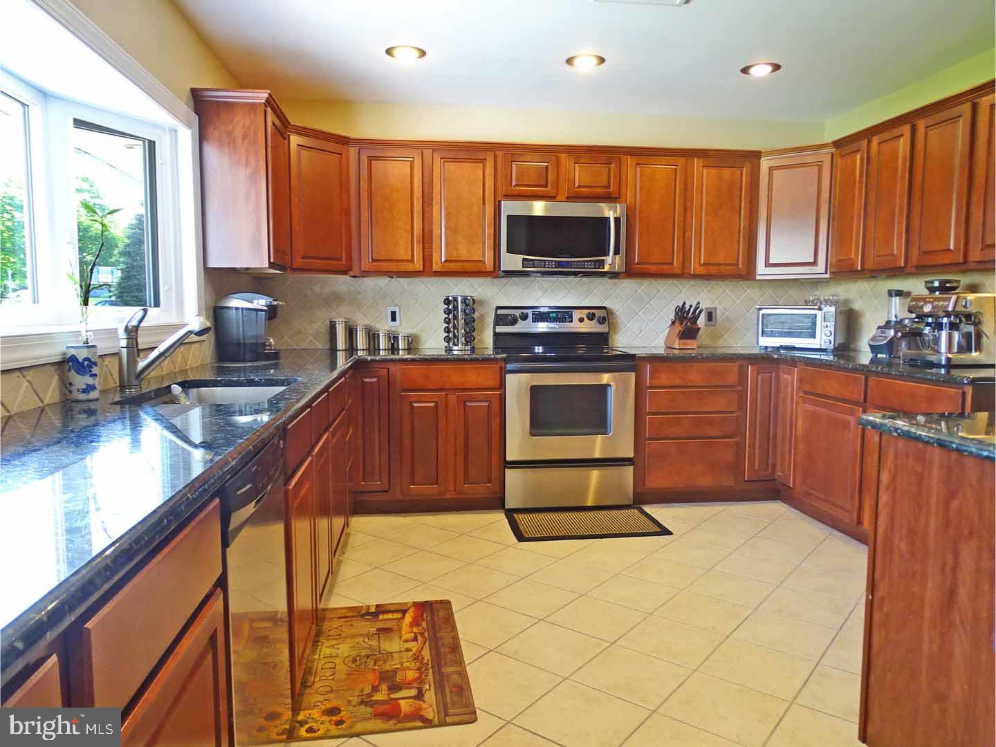 36 Rose Apple Road Levittown, PA 19056 - Photo 6 of 24 Kitchen