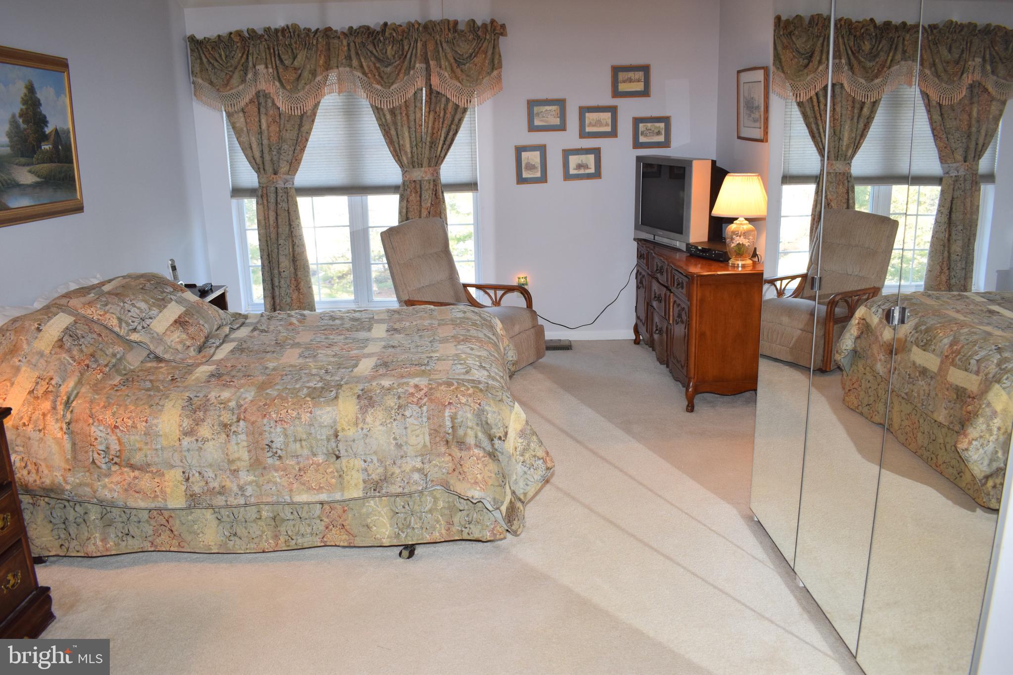 1303 Waterford Road Yardley, PA 19067 - Photo 16 of 32 Master Eedroom