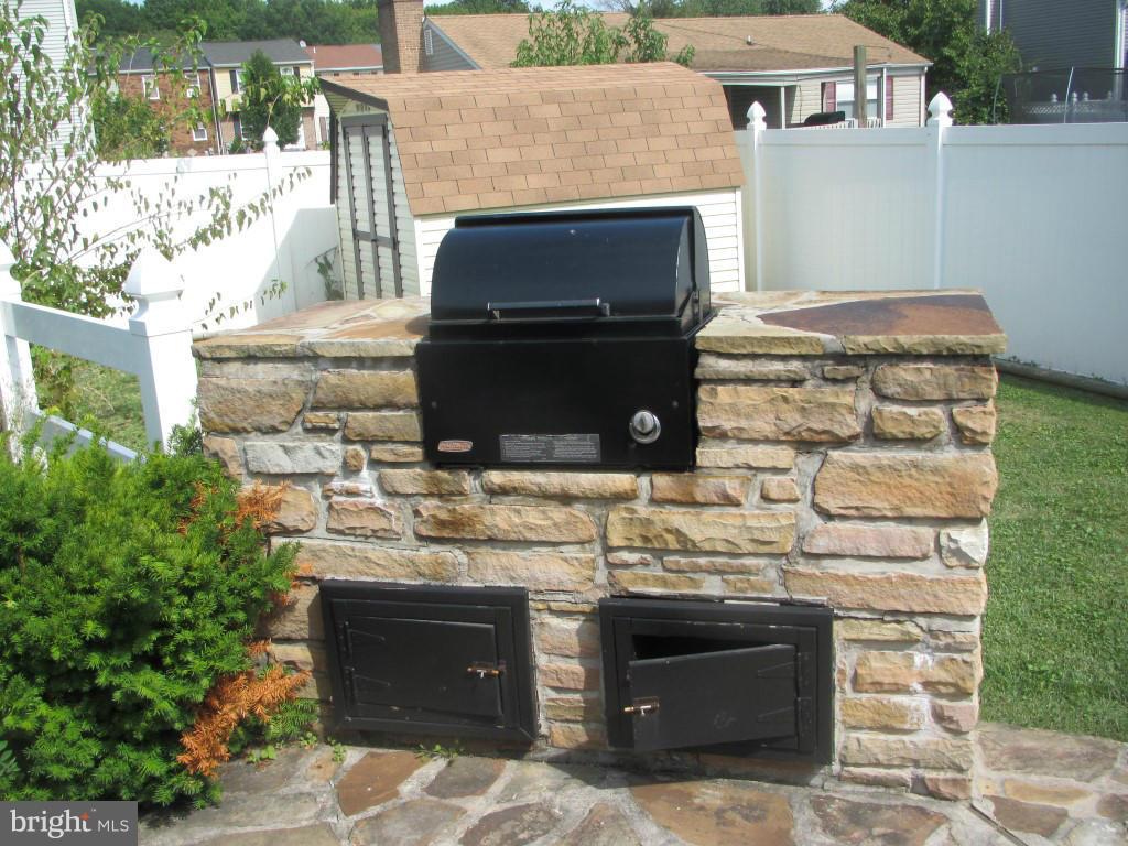 509 Nollmeyer Road Baltimore, MD 21220 - Photo 2 of 11 Exterior (Front)