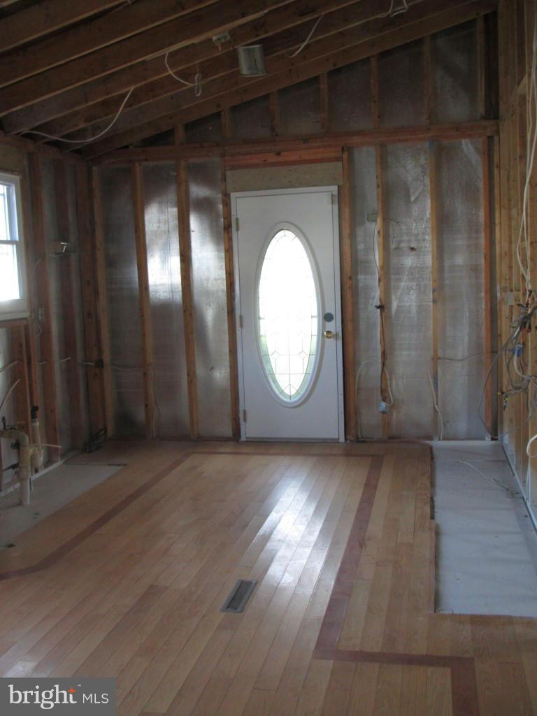 509 Nollmeyer Road Baltimore, MD 21220 - Photo 6 of 11 Dining Room