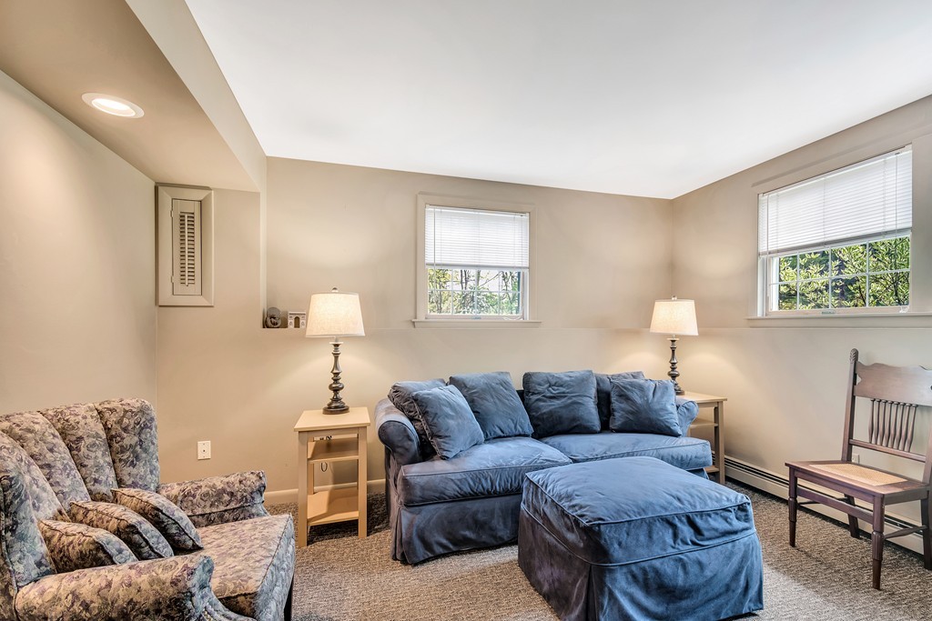 57 Colburn Road Reading, MA 01867 - Photo 12 of 20 Gallery Image 12