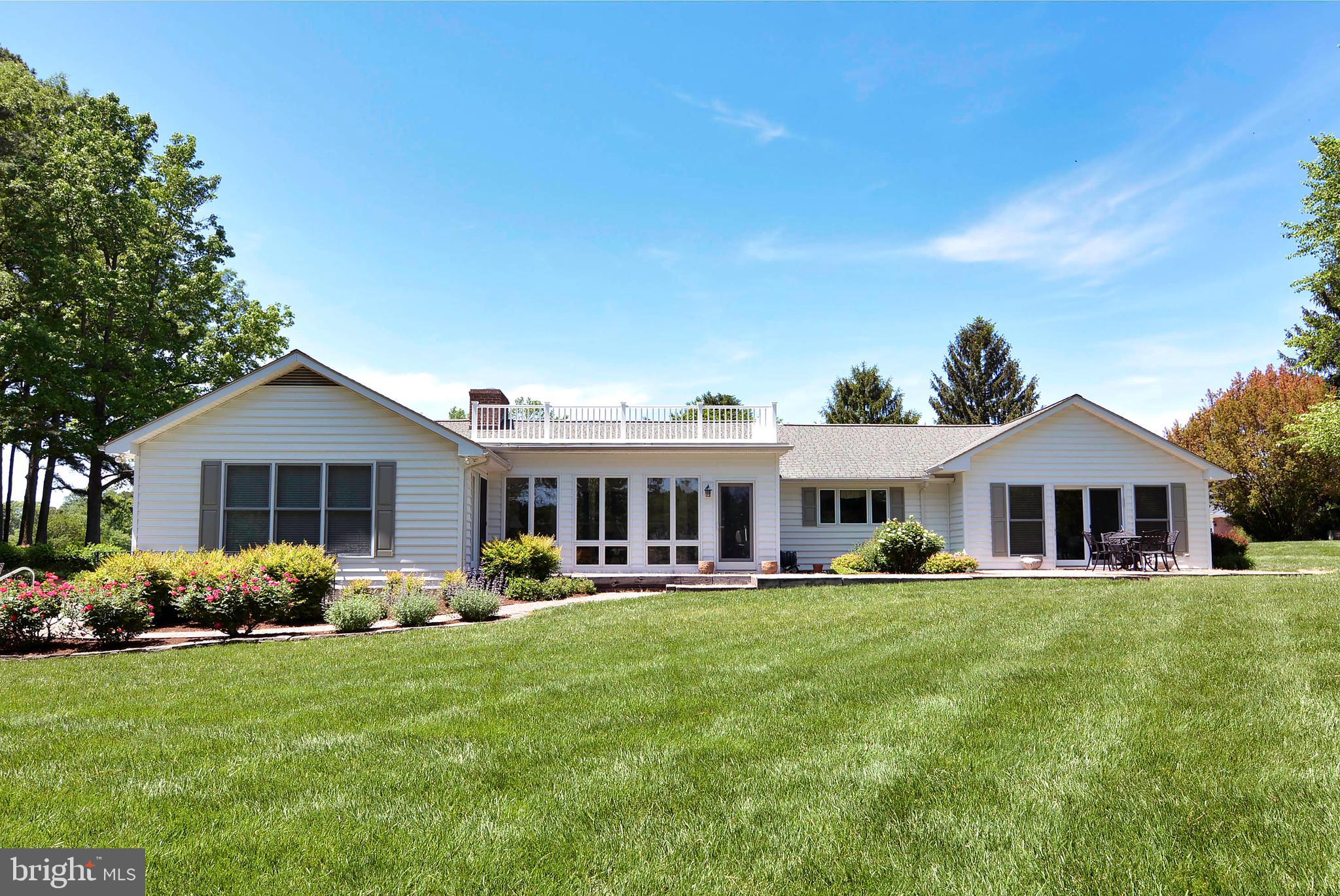 6119 Country Club Dr