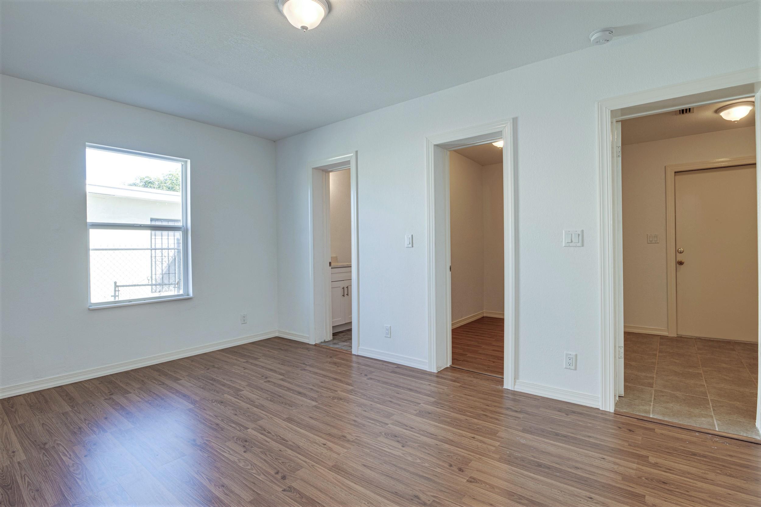 341 West 27th Street Riviera Beach, FL 33404 - Photo 12 of 38 341 W 27th St (12)