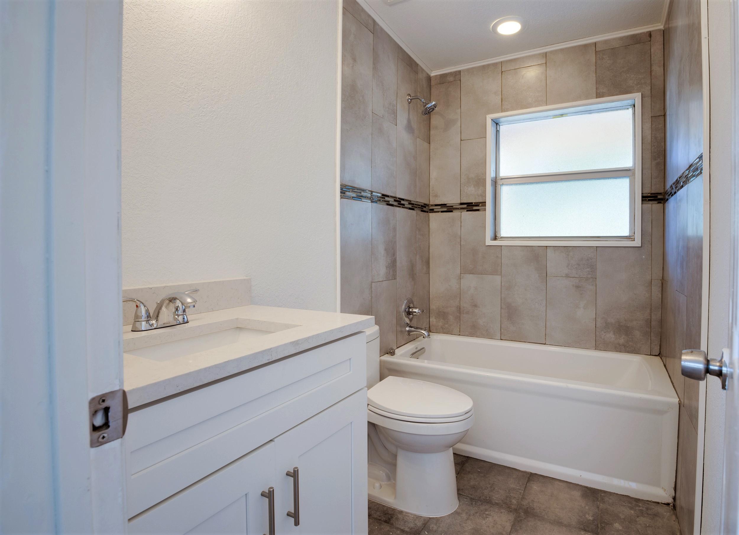 341 West 27th Street Riviera Beach, FL 33404 - Photo 16 of 38 341 W 27th St (16)