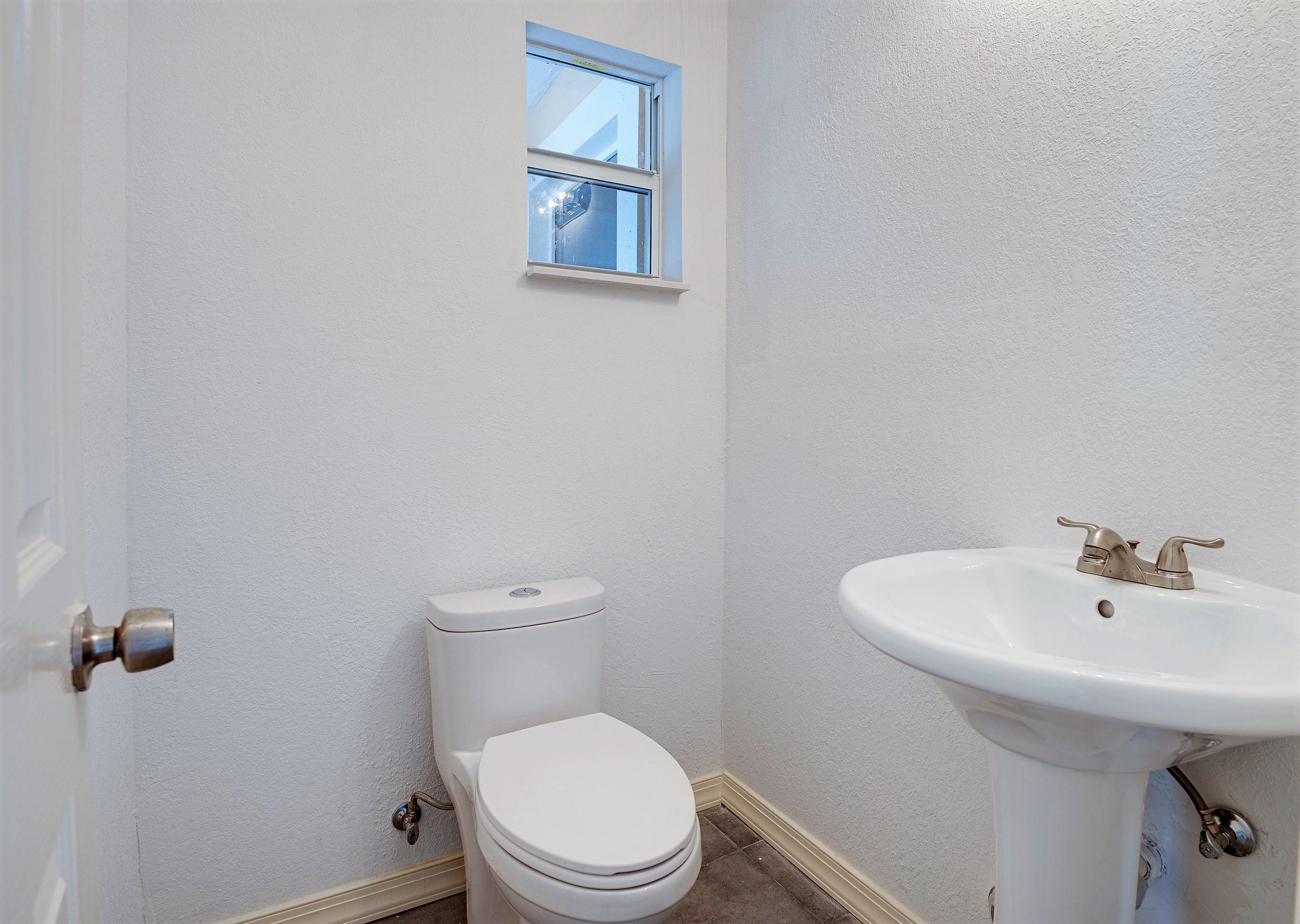 341 West 27th Street Riviera Beach, FL 33404 - Photo 24 of 38 341 W 27th St (24)