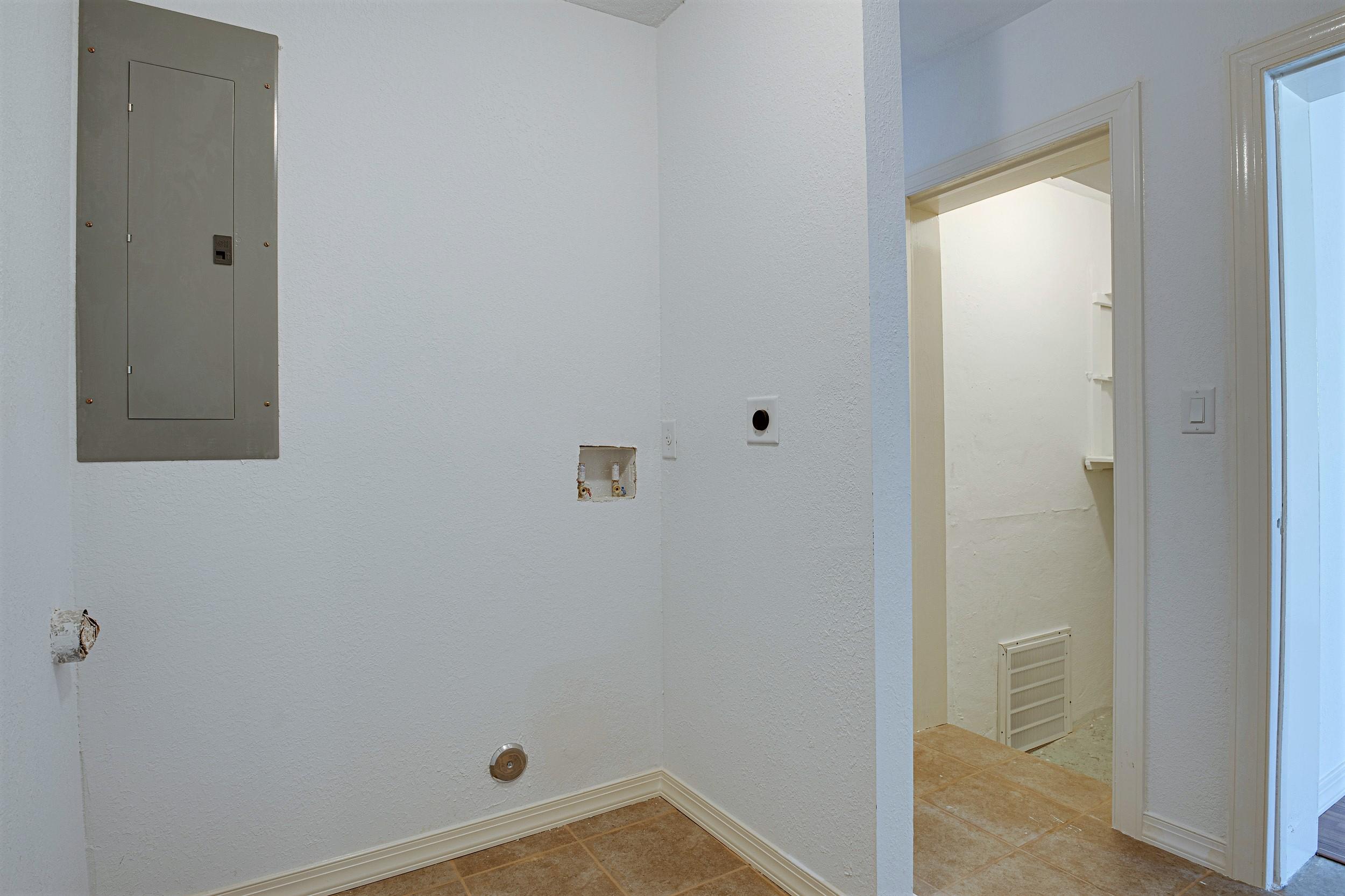 341 West 27th Street Riviera Beach, FL 33404 - Photo 25 of 38 341 W 27th St (25)
