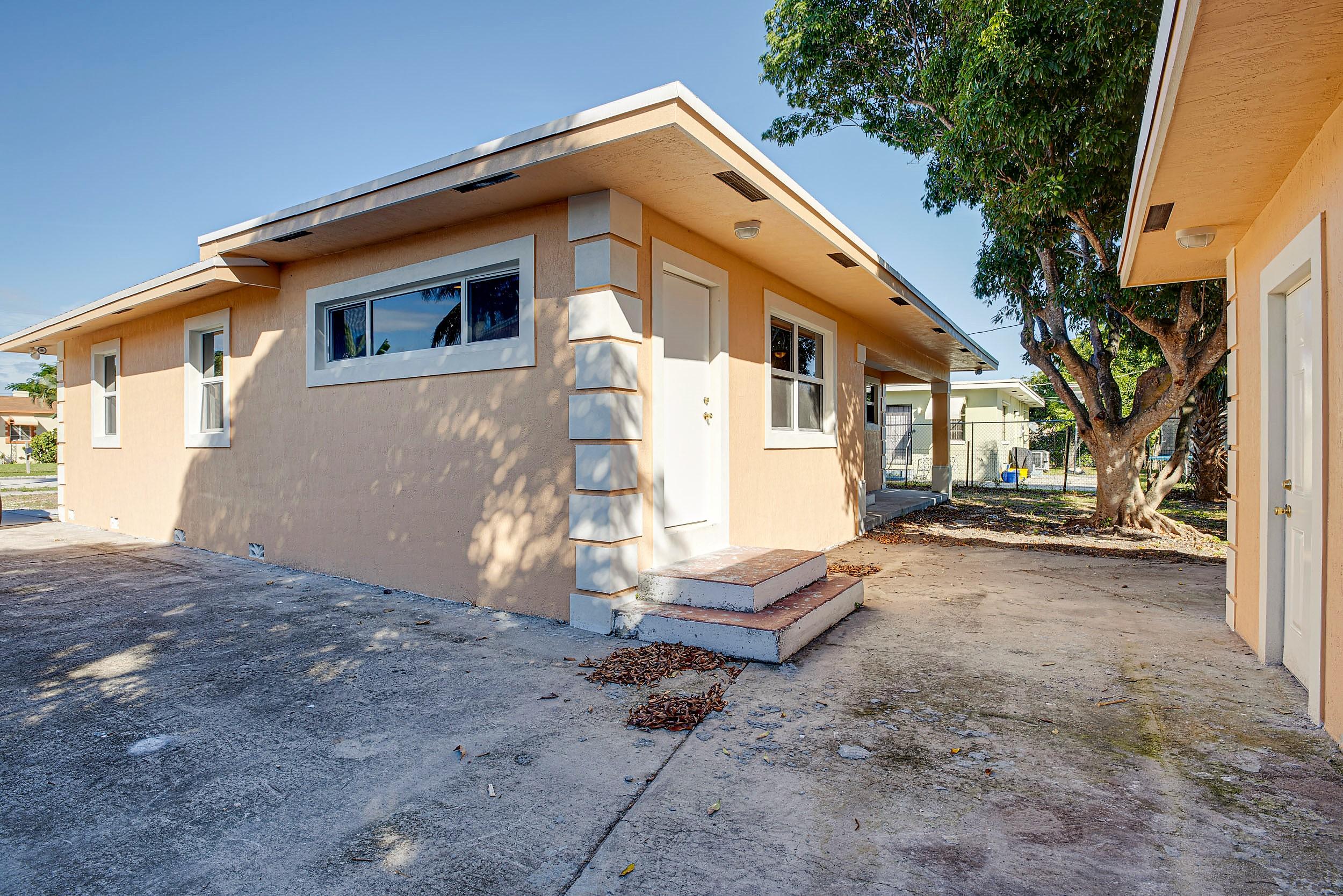 341 West 27th Street Riviera Beach, FL 33404 - Photo 31 of 38 341 W 27th St (31)