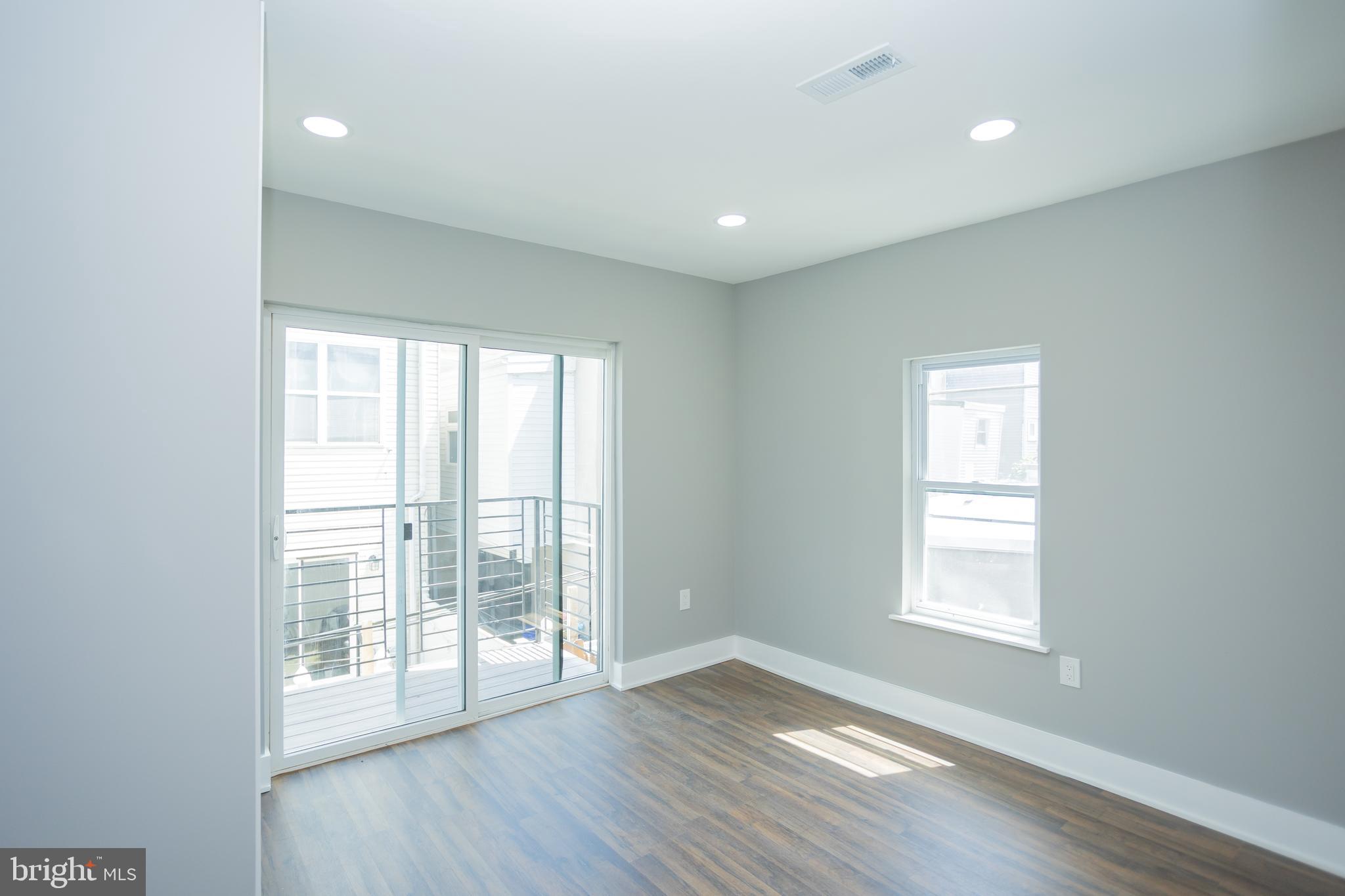 429 Tasker Street Philadelphia, PA 19148 - Photo 40 of 44 Bedroom