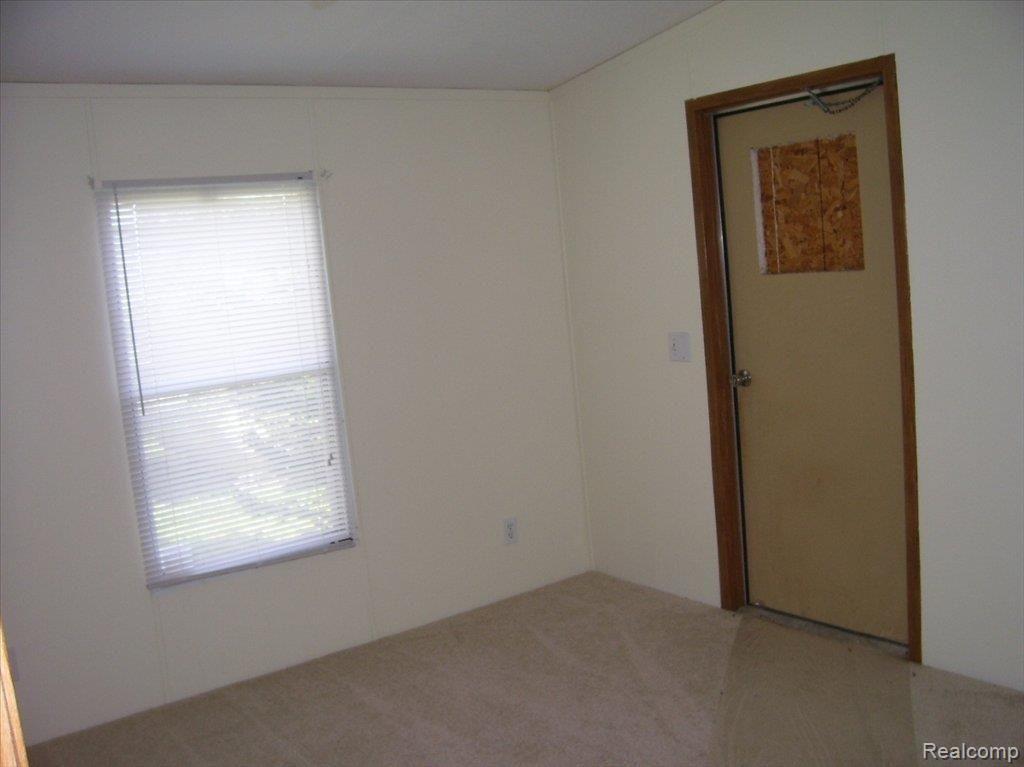 8533 Rumph Road Silverwood, MI 48760 - Photo 7 of 14 100_2734